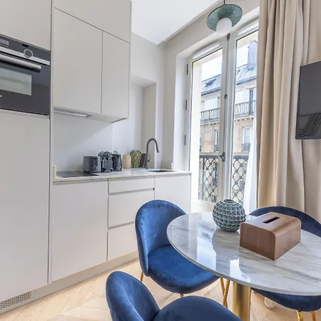 Quartier Libre Marais Aparthotel 4*