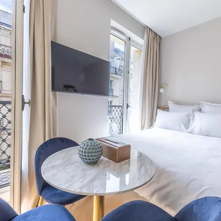 Quartier Libre Marais アパートホテル 4*