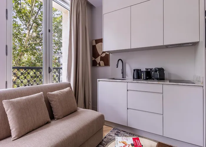 Quartier Libre Marais Aparthotel