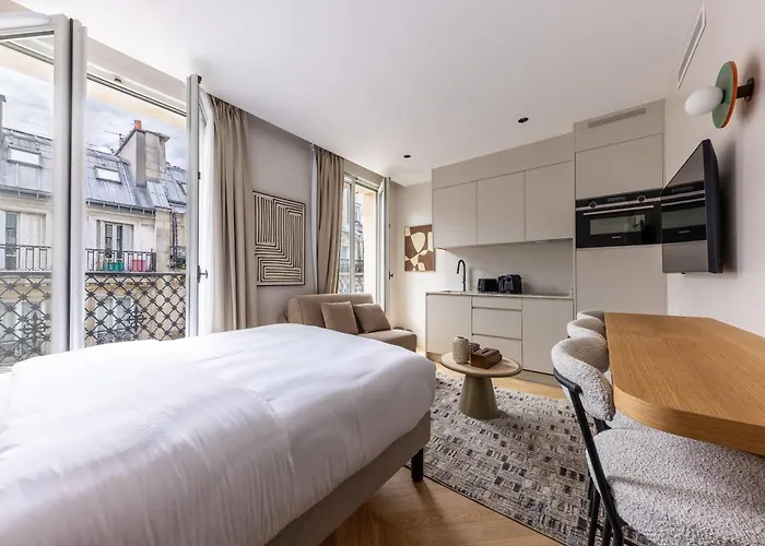 Hotel apartamentowy Quartier Libre Marais 4*