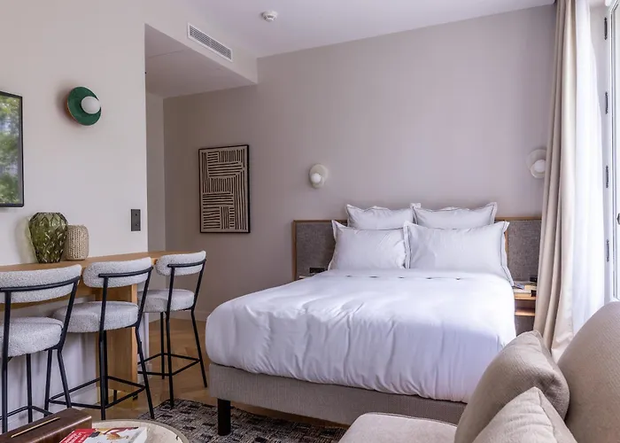 Quartier Libre Marais Aparthotel