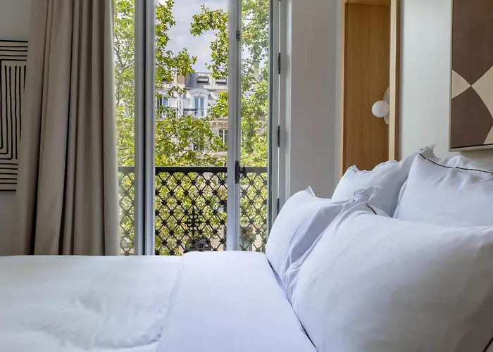 Quartier Libre Marais Aparthotel 4*