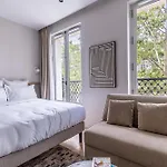 Quartier Libre Marais Apartahotel