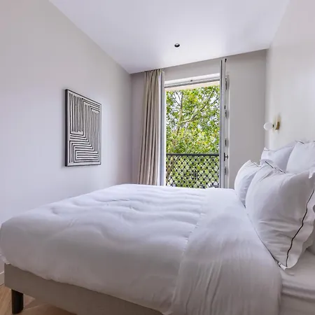Quartier Libre Marais Aparthotel
