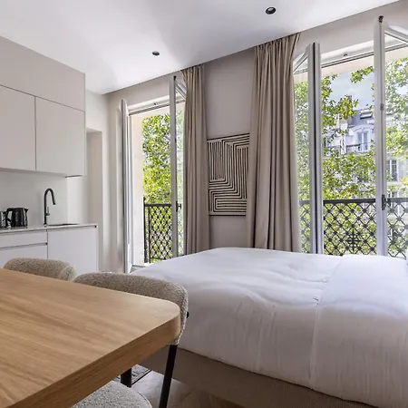 Quartier Libre Marais Aparthotel 4*