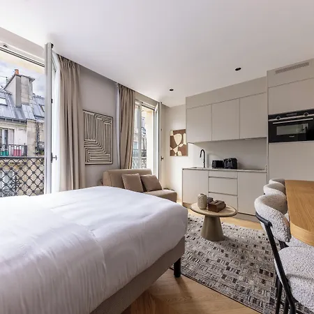 Quartier Libre Marais מלון דירות 4*