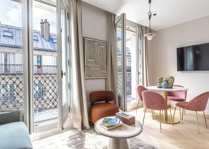 Quartier Libre Marais Apart Otel 4*